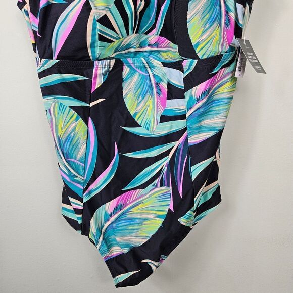 NWT Torrid Mesh High Neck One-Piece Swimsuit. Multi-Colored 1X - Picture 5 of 15